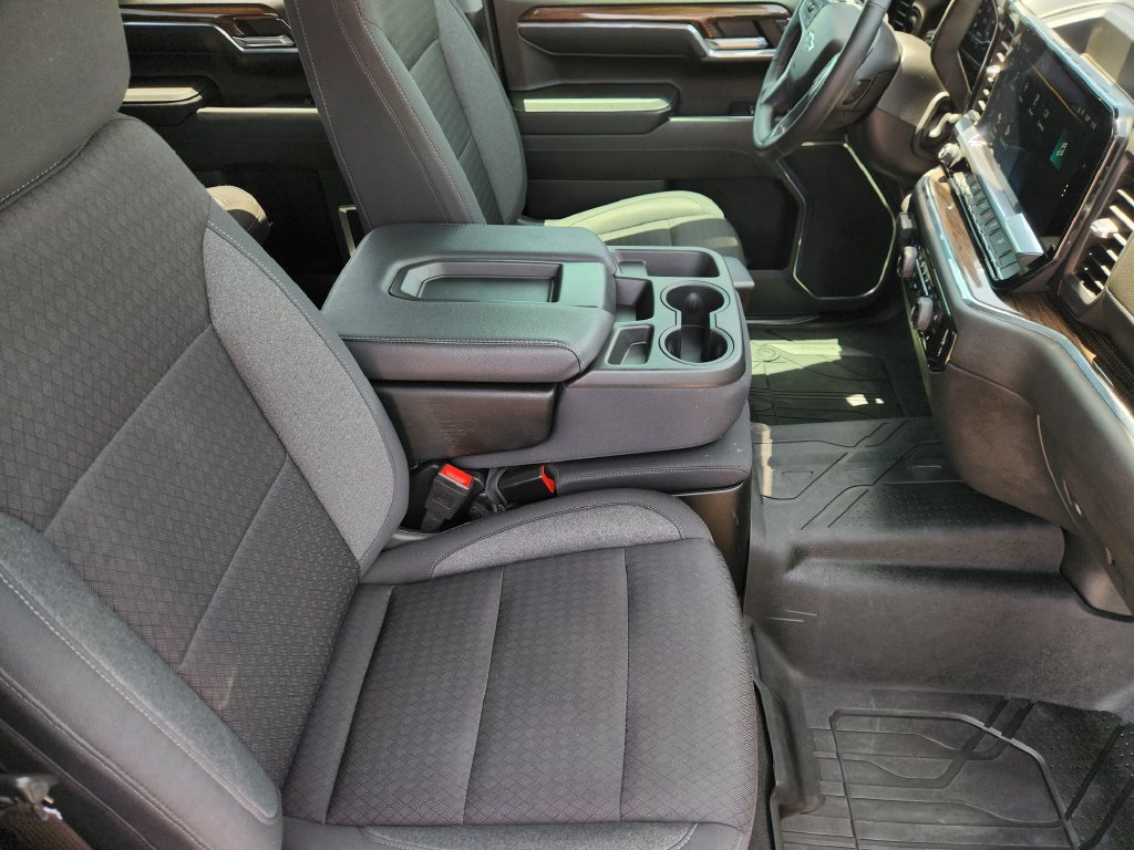 Used 2024 Chevrolet Silverado 1500 RST AWD/4WD image 14