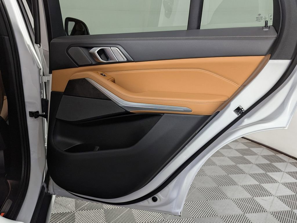 Used 2025 BMW X5 xDrive40i image 41