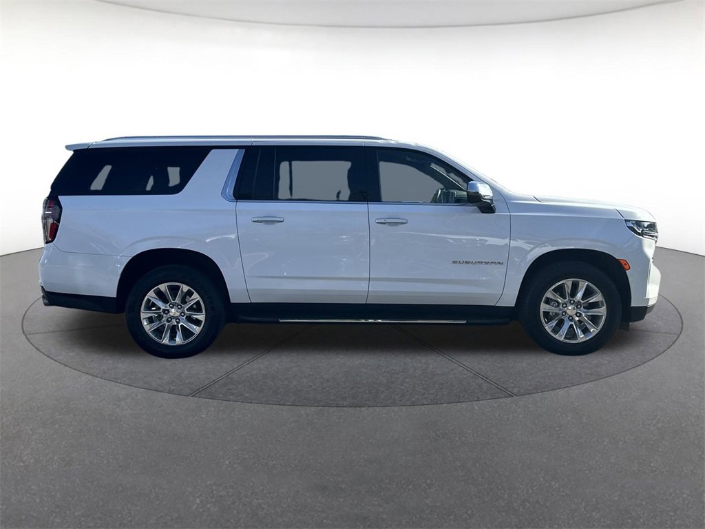 Used 2023 Chevrolet Suburban Premier image 8