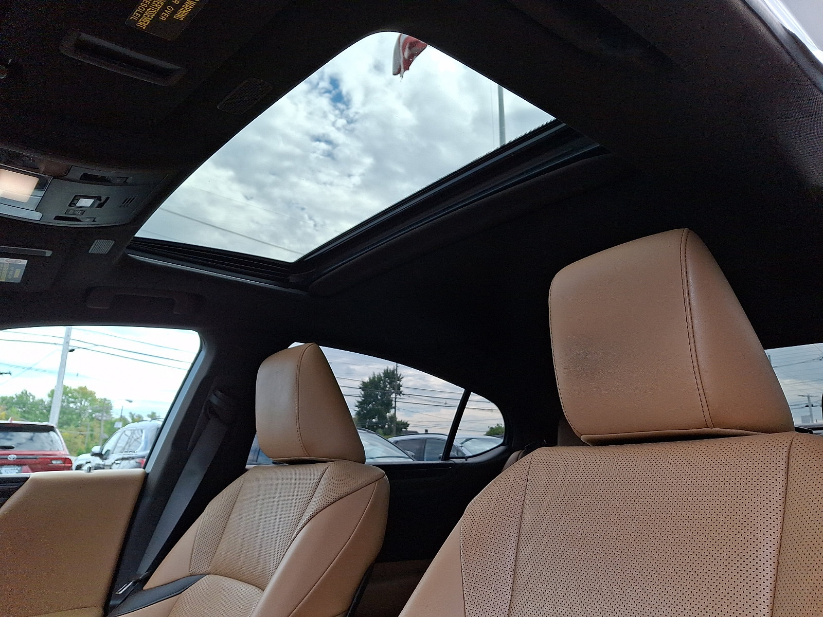 Used 2021 Lexus ES 250 w/ Premium Package AWD/4WD image 14