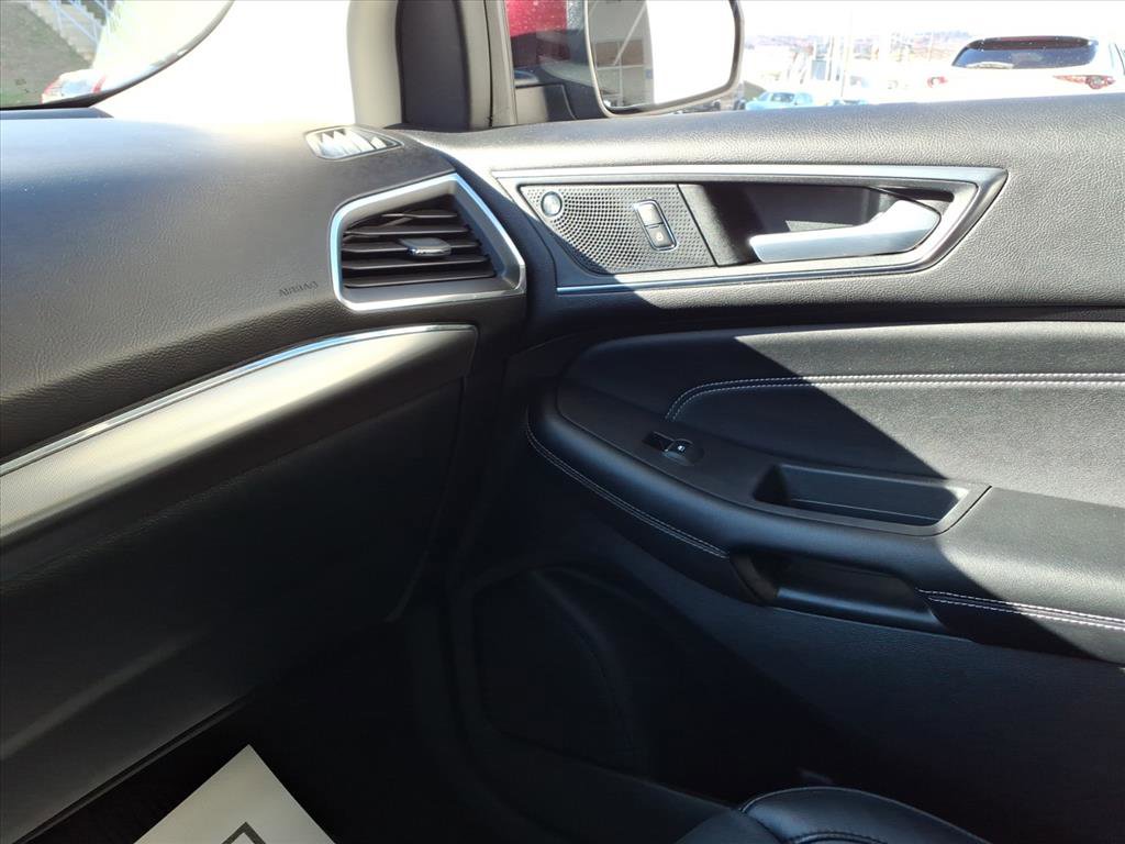 Used 2022 Ford Edge Titanium w/ Equipment Group 301A image 31