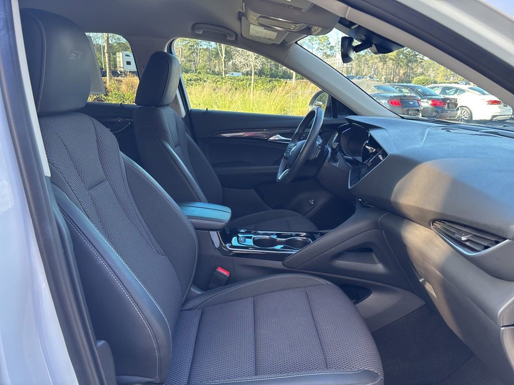 Used 2023 Buick Envision Preferred w/ Sport Touring Package image 25