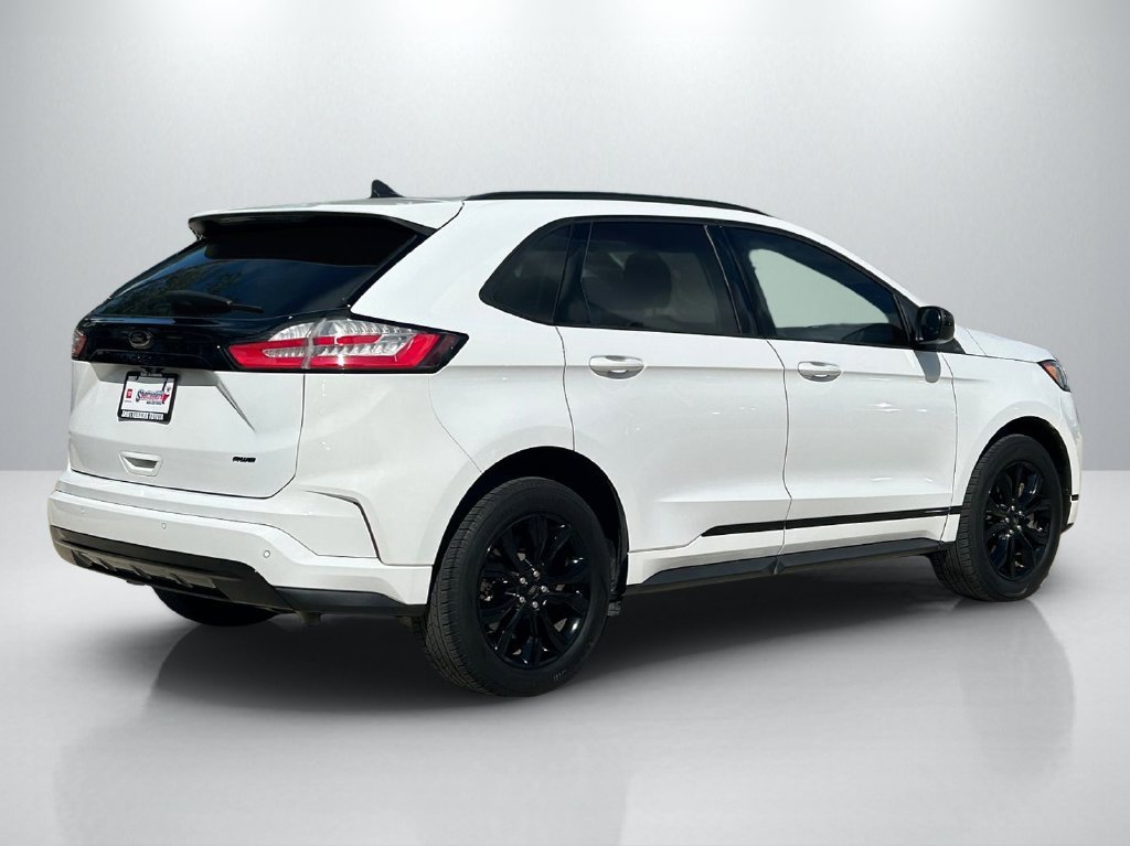 Used 2022 Ford Edge SE w/ Black Appearance Package AWD/4WD image 5