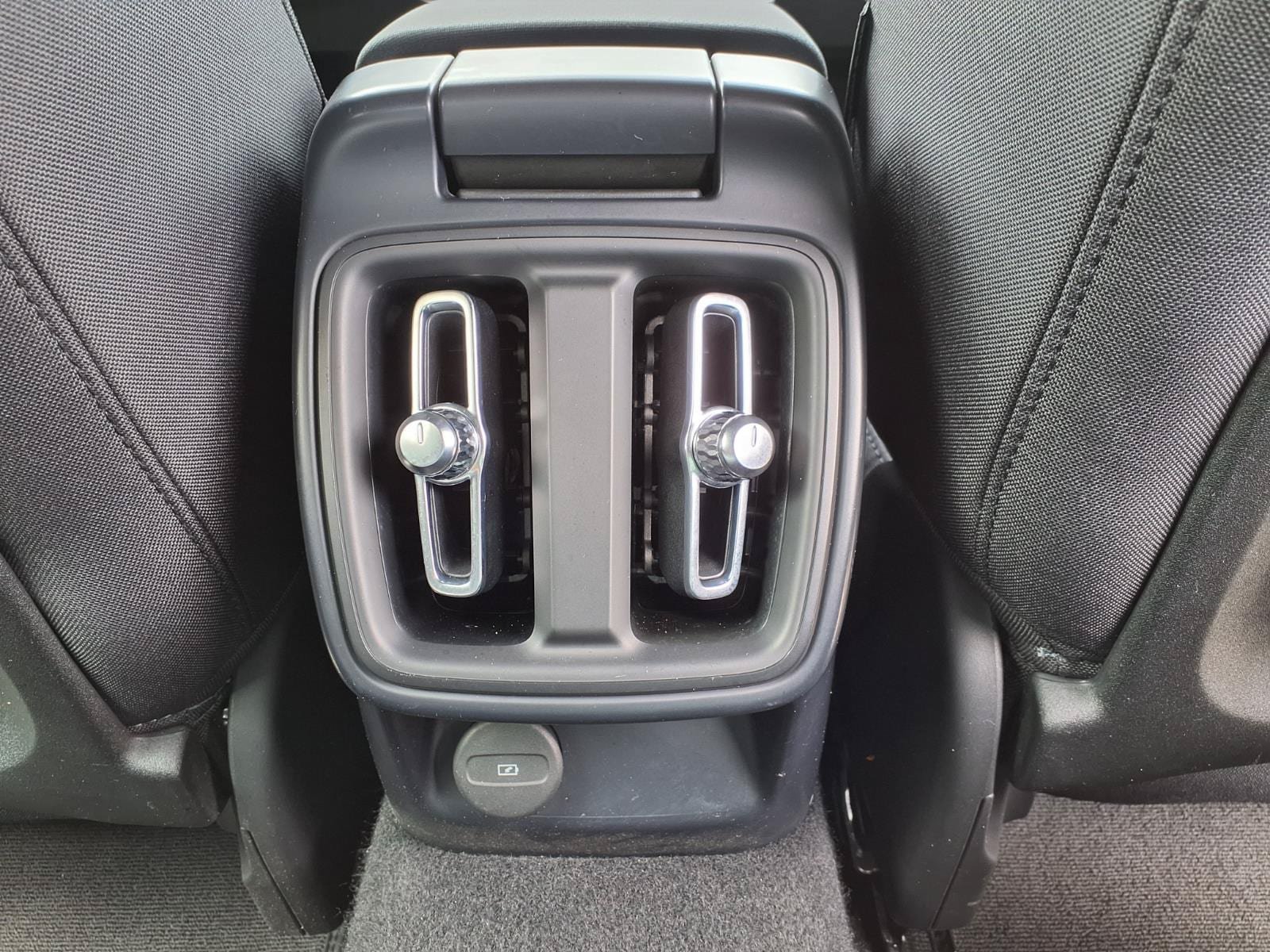 Used 2024 Polestar Polestar 2 RWD image 16