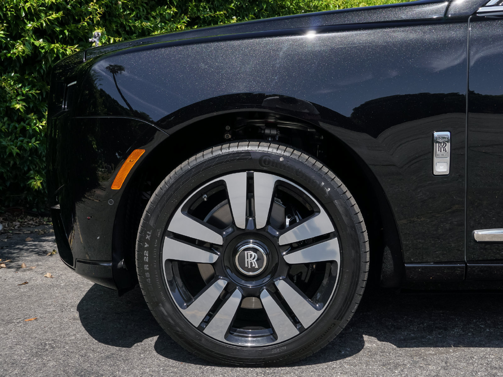 New 2027 Rolls-Royce Cullinan AWD/4WD image 11