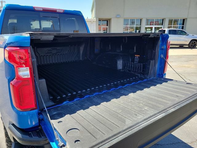 Used 2024 Chevrolet Silverado 1500 LT Trail Boss w/ Convenience Package II AWD/4WD image 10