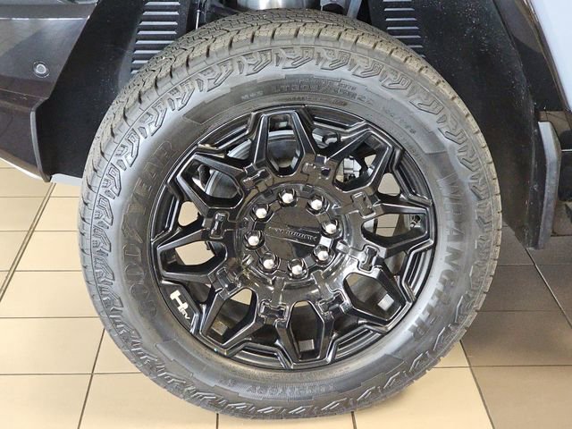 New 2025 GMC Hummer EV 2X image 2