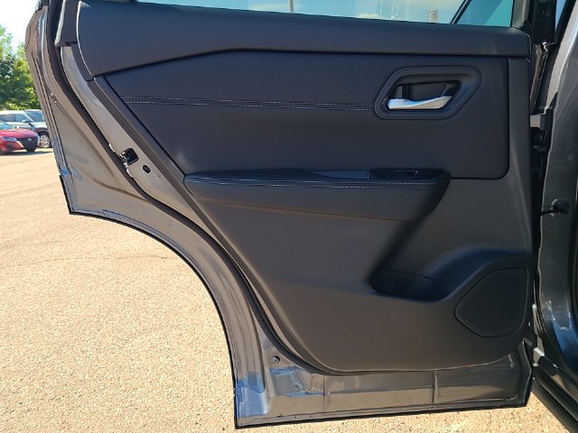 New 2026 Nissan Rogue Dark Armor AWD/4WD image 22