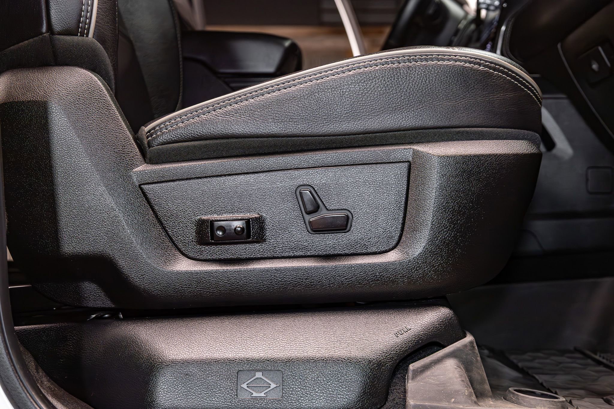Used 2024 RAM 2500 Limited AWD/4WD image 26