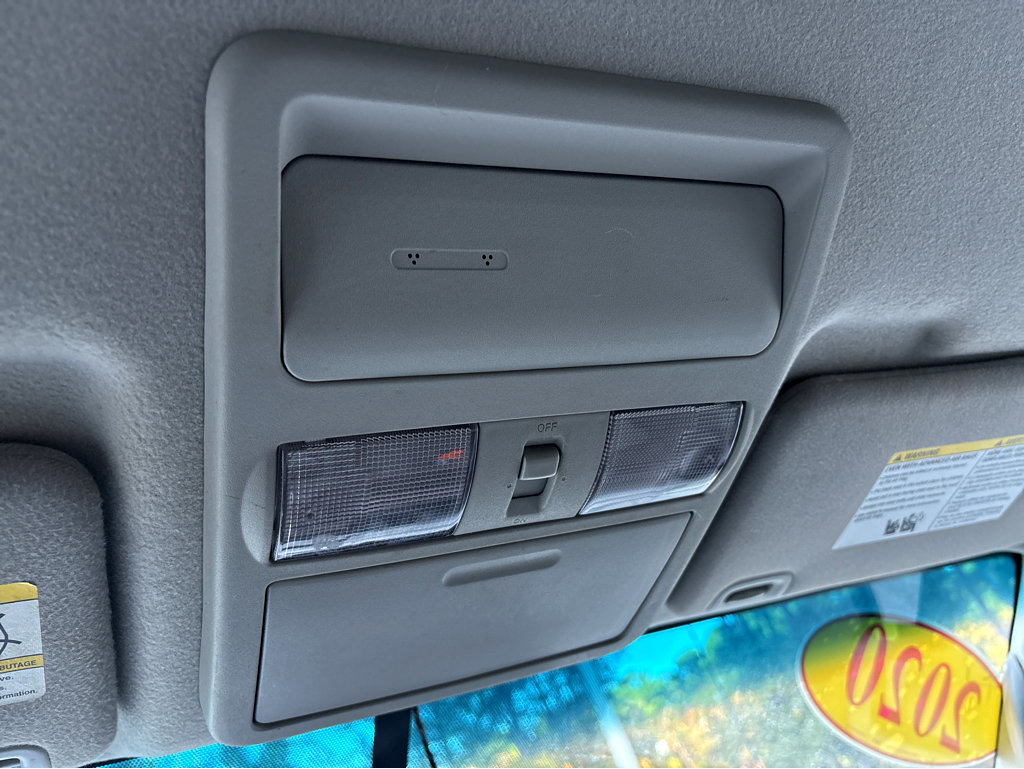 Used 2020 Nissan Frontier SV image 33