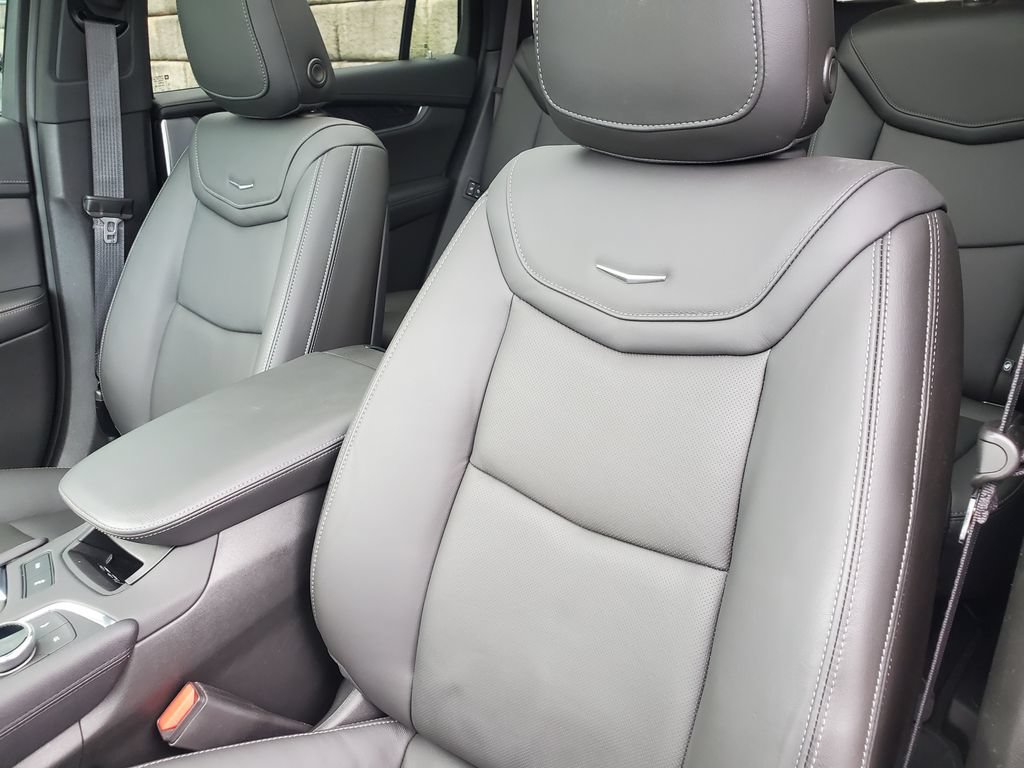 Certified 2023 Cadillac XT6 Premium Luxury w/ Technology Package AWD/4WD image 34