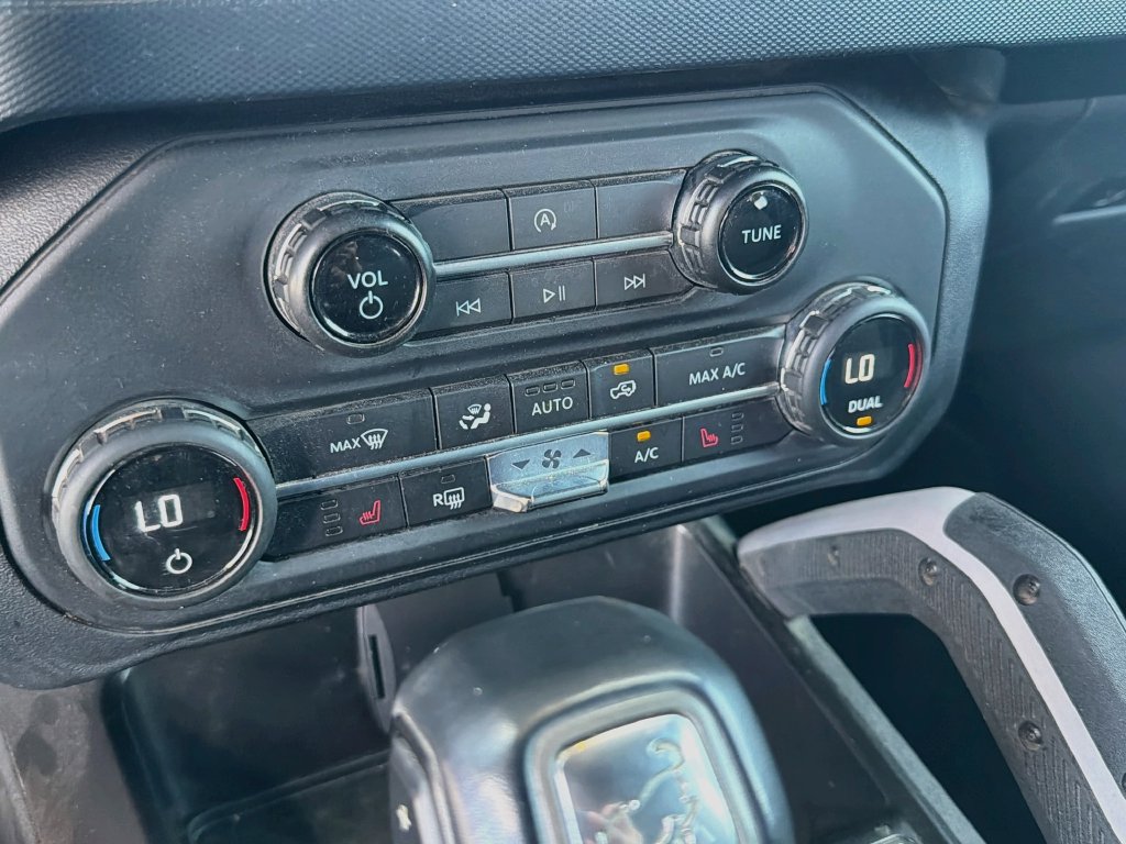 Used 2023 Ford Bronco Outer Banks AWD/4WD image 15