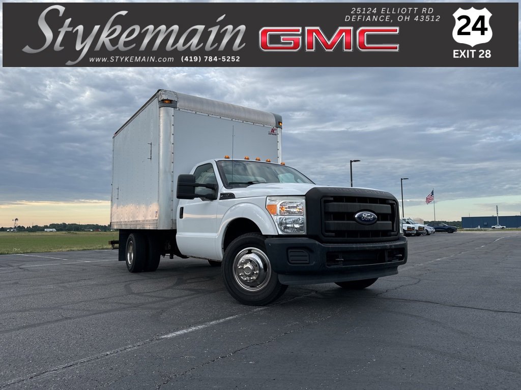 Used 2011 Ford F350 XL image 1