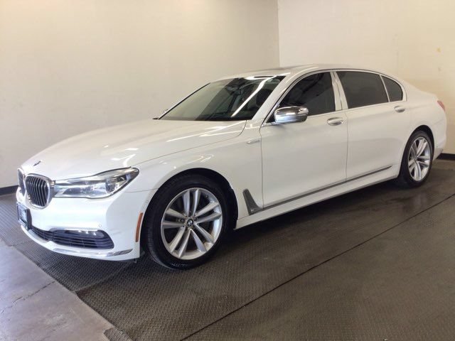 Used 2016 BMW 750i xDrive AWD/4WD image 15