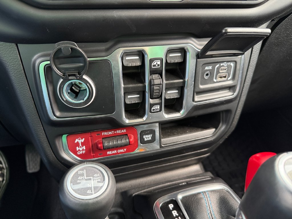 Used 2021 Jeep Wrangler Unlimited Rubicon 4xe w/ Cold Weather Group AWD/4WD image 35