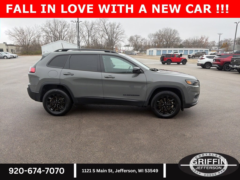 Used 2023 Jeep Cherokee Altitude Lux image 7