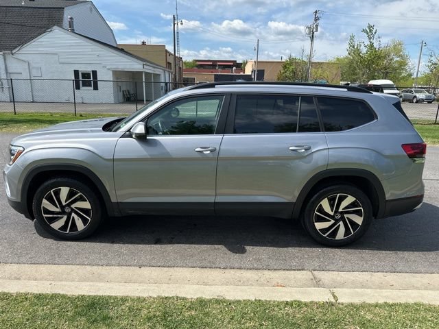 Used 2025 Volkswagen Atlas SE AWD/4WD image 29