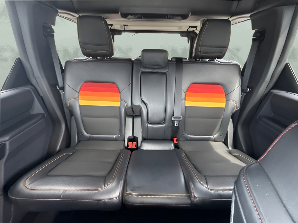 Used 2025 Ford Bronco Big Bend w/ Black Diamond Package AWD/4WD image 6