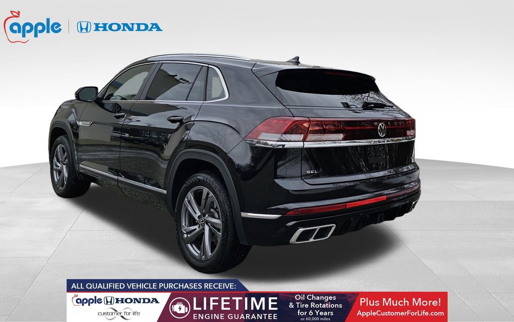 Used 2024 Volkswagen Atlas Cross Sport SEL R-Line image 7