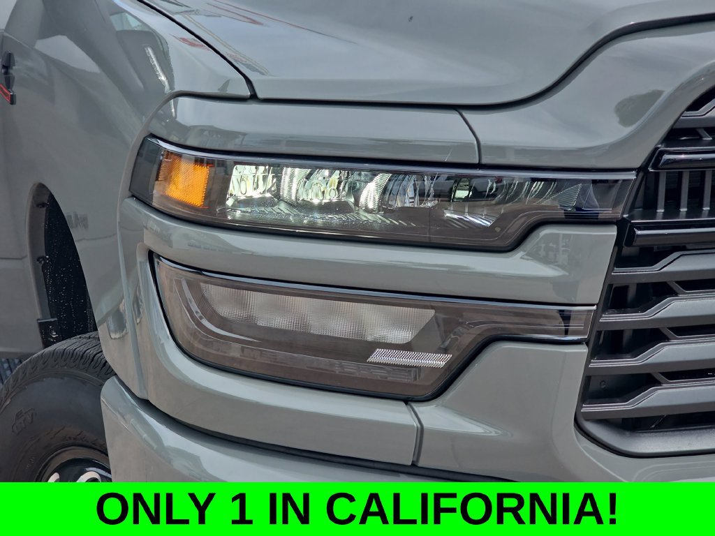 New 2027 RAM 3500 Big Horn AWD/4WD image 34