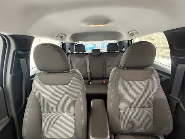 New 2027 Chevrolet Bolt LT FWD image 28