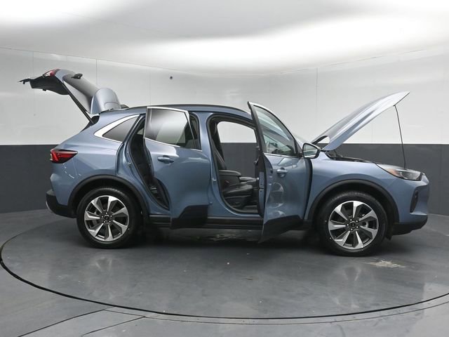 Certified 2025 Ford Escape Platinum AWD/4WD image 59