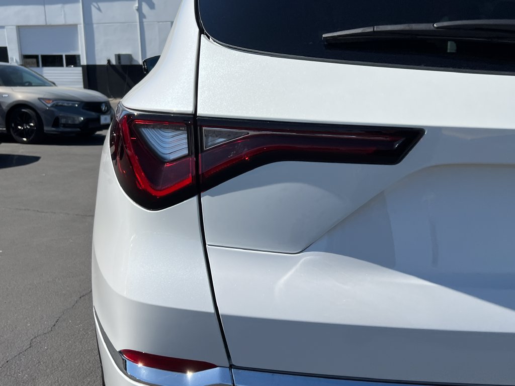Certified 2026 Acura MDX w/ Technology Package AWD/4WD image 11
