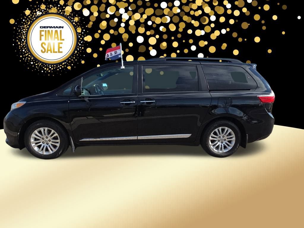 Used 2017 Toyota Sienna XLE image 9