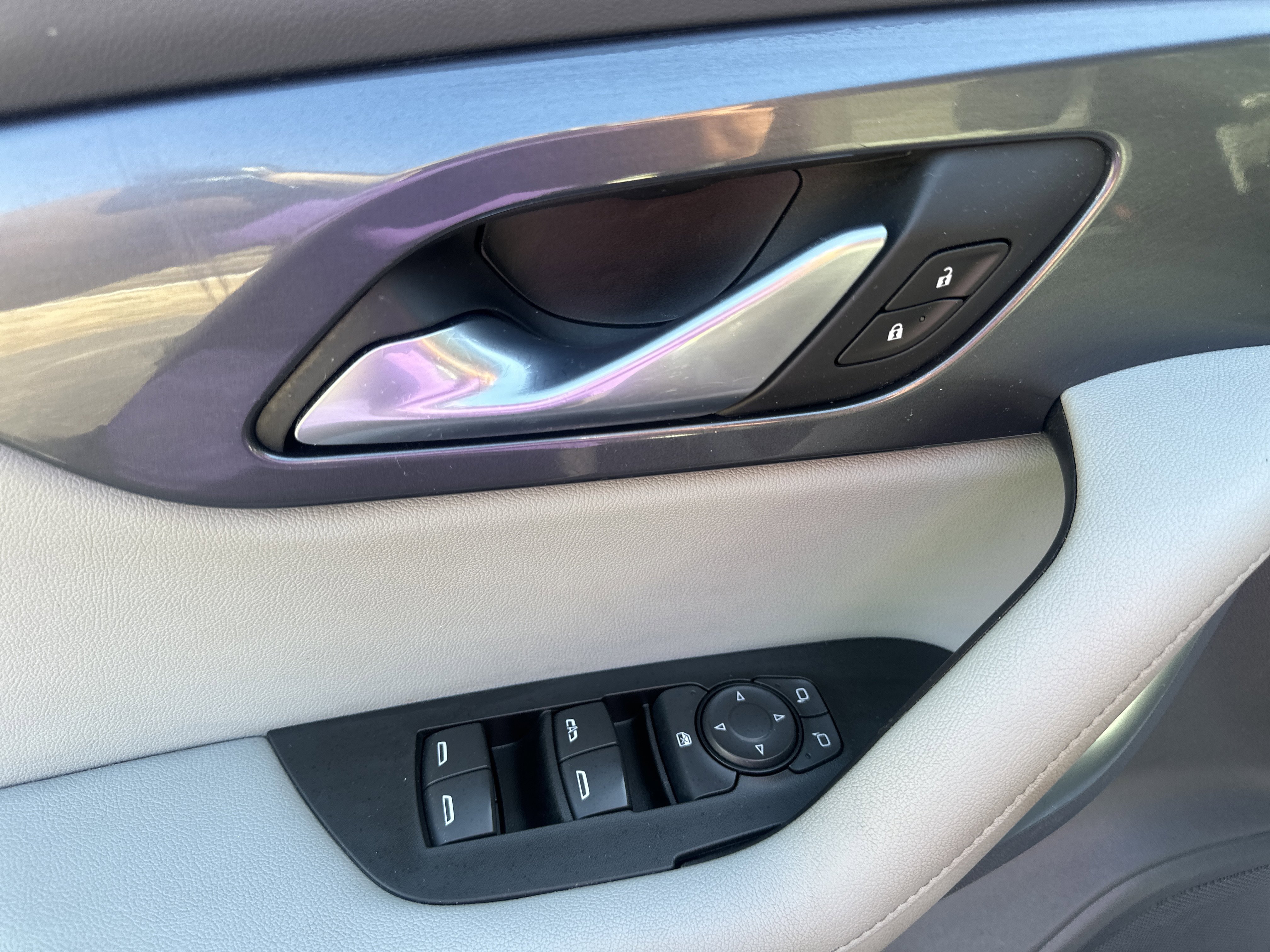 Used 2020 Chevrolet Blazer LT image 9