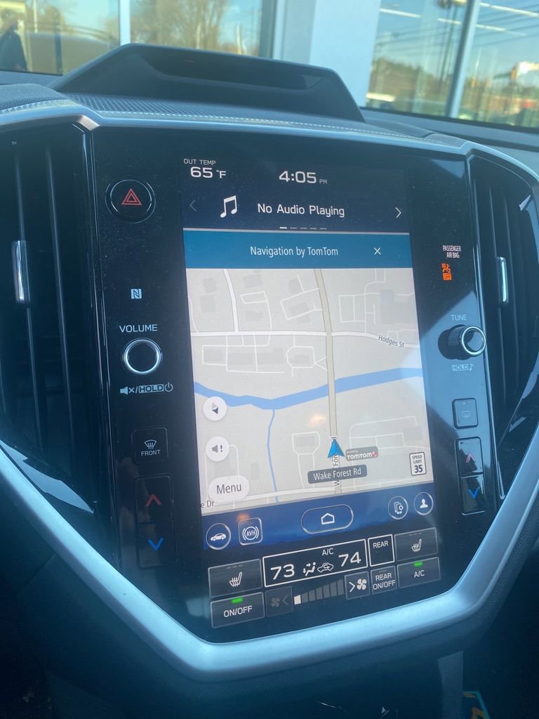 Used 2023 Subaru Ascent Limited w/ Technology Package image 5