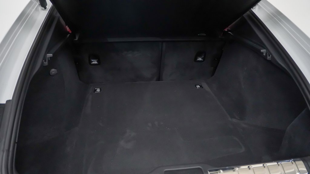 Certified 2025 Porsche Panamera 4 image 13