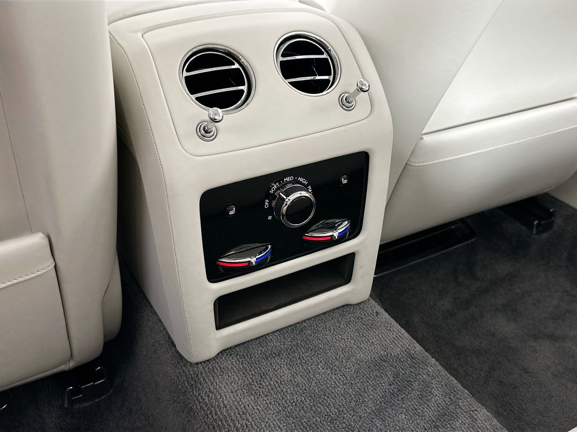 Certified 2026 Rolls-Royce Ghost AWD/4WD image 25