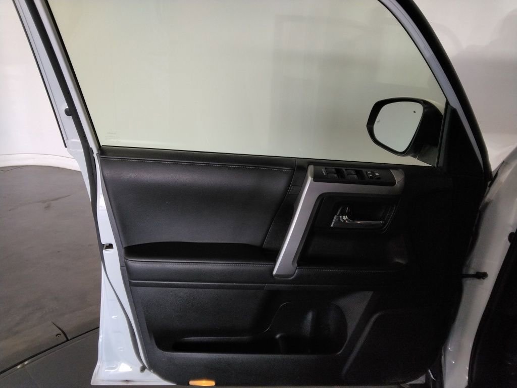 Used 2024 Toyota 4Runner SR5 Premium image 31