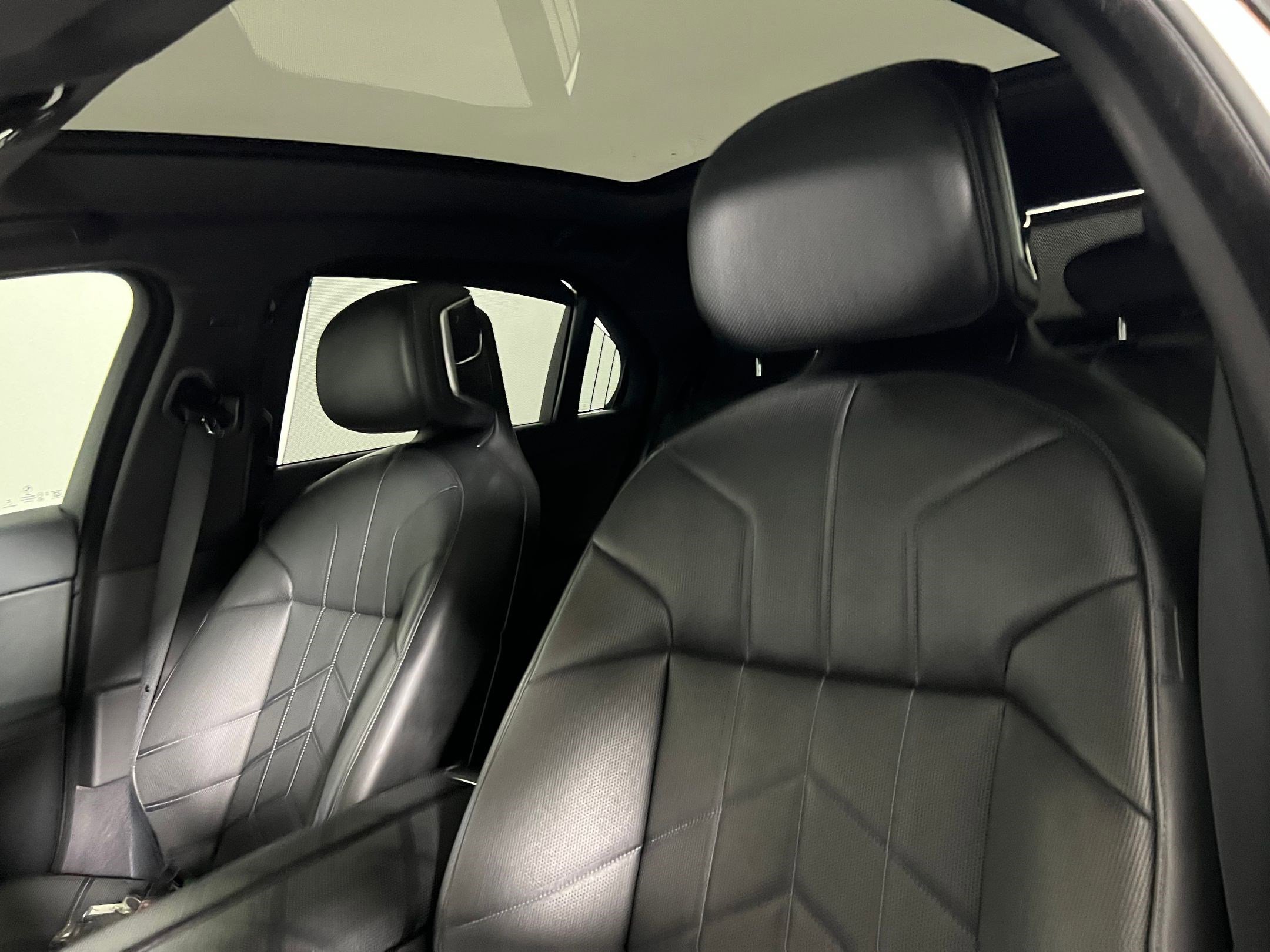 Used 2024 BMW 740i xDrive image 15