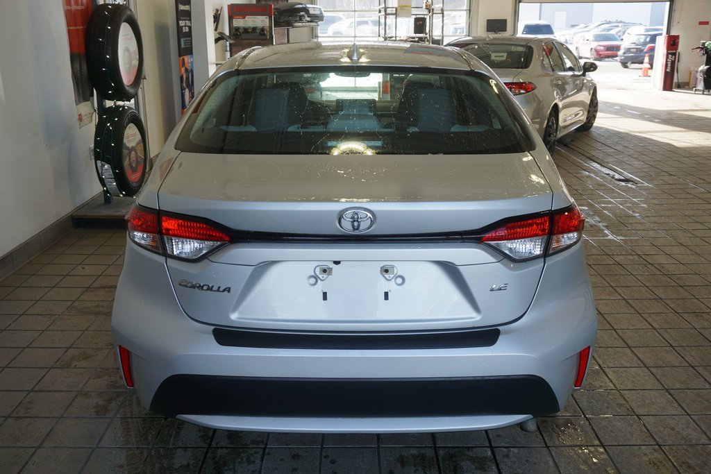 Used 2022 Toyota Corolla LE image 13