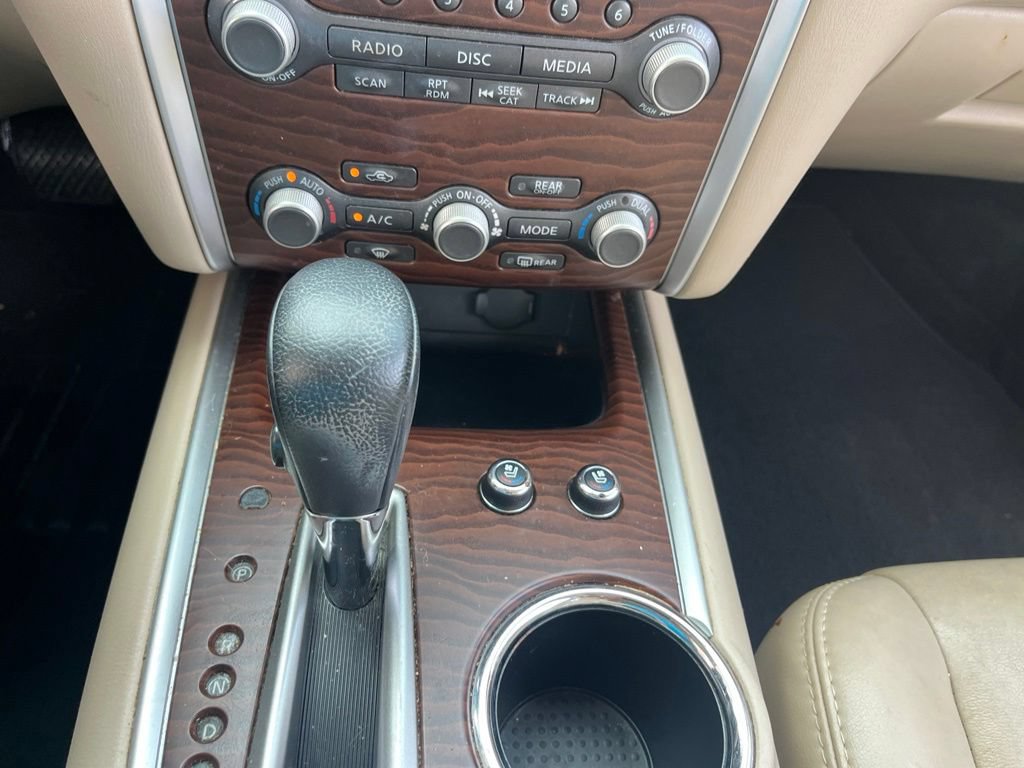 Used 2017 Nissan Pathfinder Platinum FWD image 30