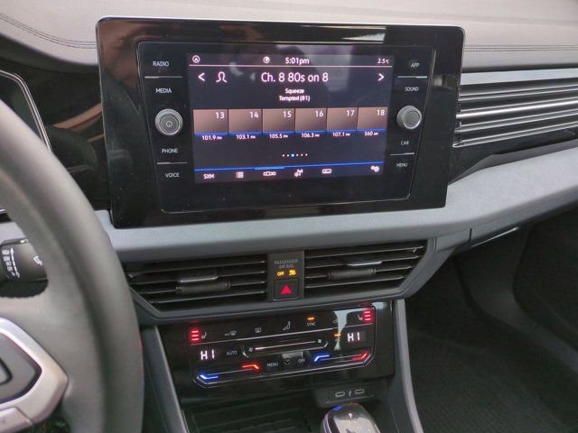 Used 2025 Volkswagen Jetta SE image 11