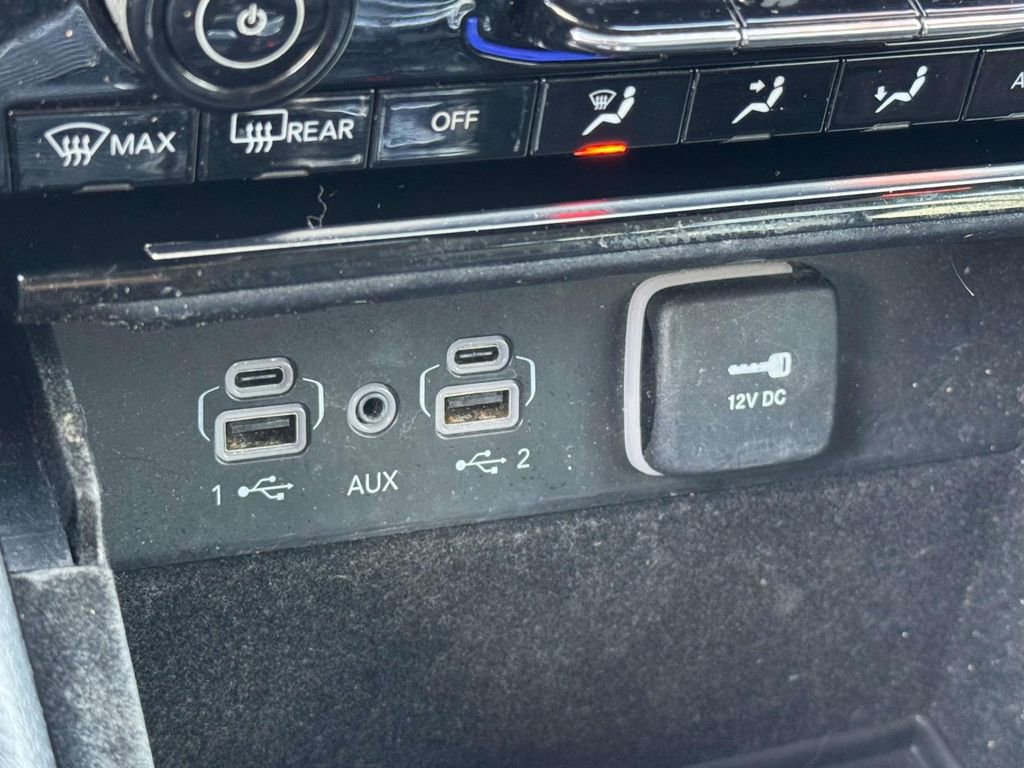 Used 2021 Jeep Grand Cherokee L Limited AWD/4WD image 27