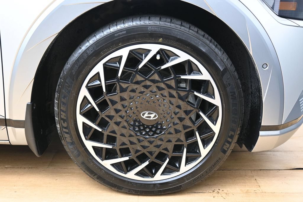 Used 2023 Hyundai Ioniq 5 Limited AWD/4WD image 14