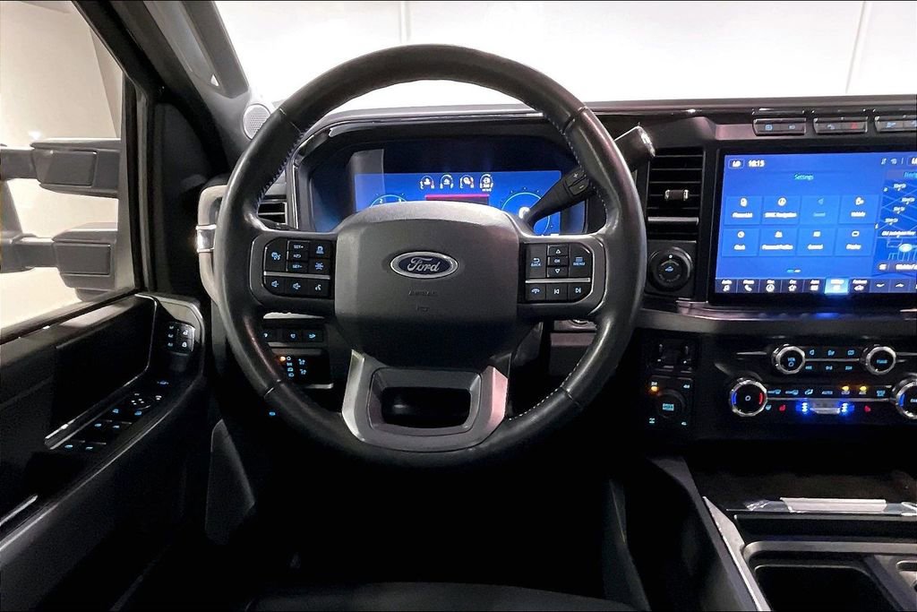 Used 2023 Ford F250 Lariat w/ Lariat Ultimate Package AWD/4WD image 6