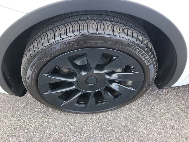 Used 2023 Tesla Model Y Long Range image 13