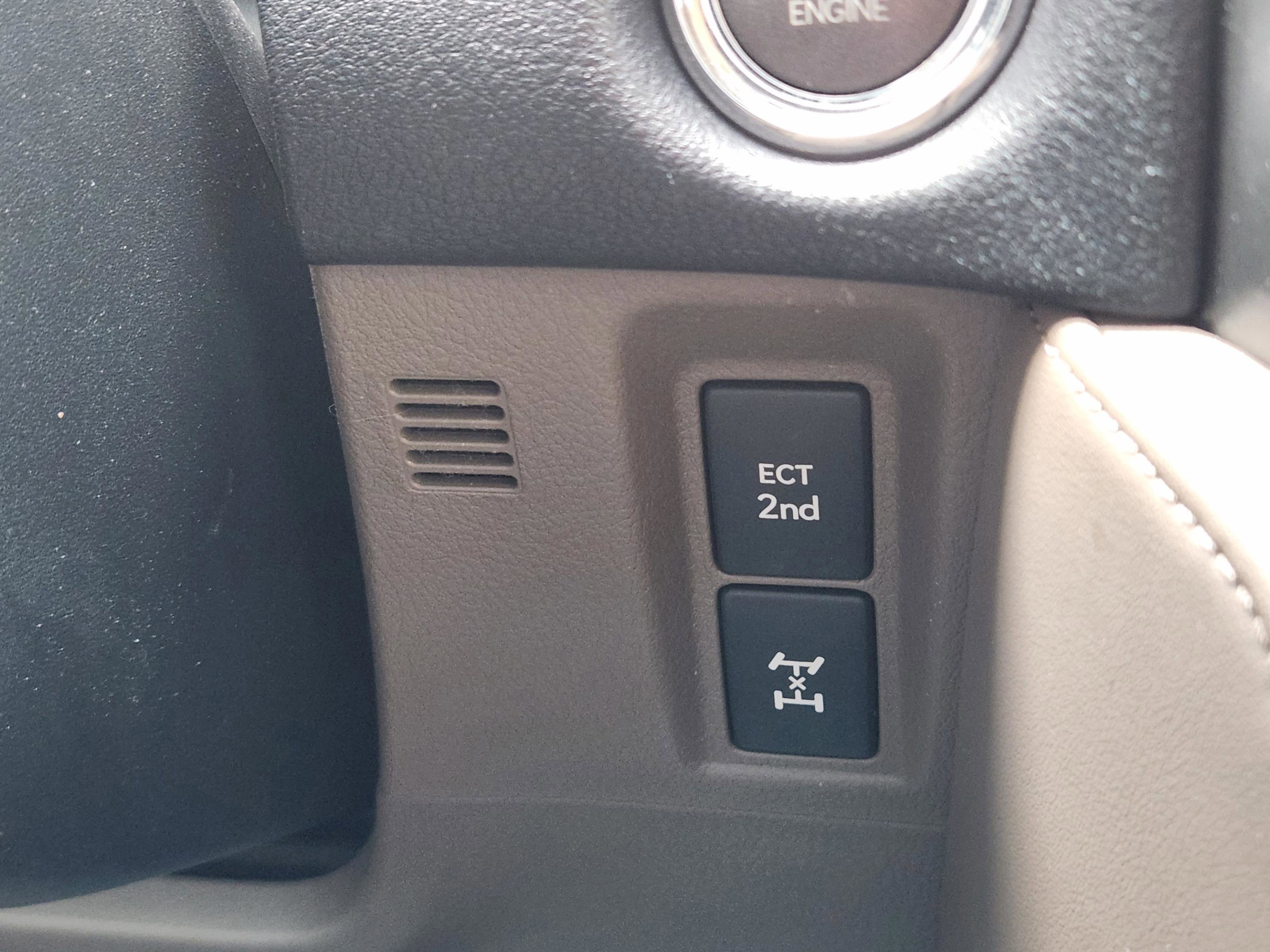 Used 2022 Lexus GX 460 Premium w/ Accessory Package AWD/4WD image 17