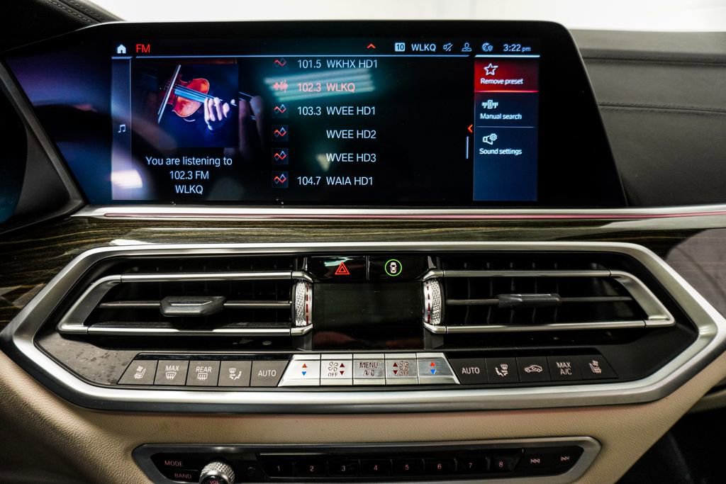 Used 2020 BMW X5 M50i w/ Premium Package image 31