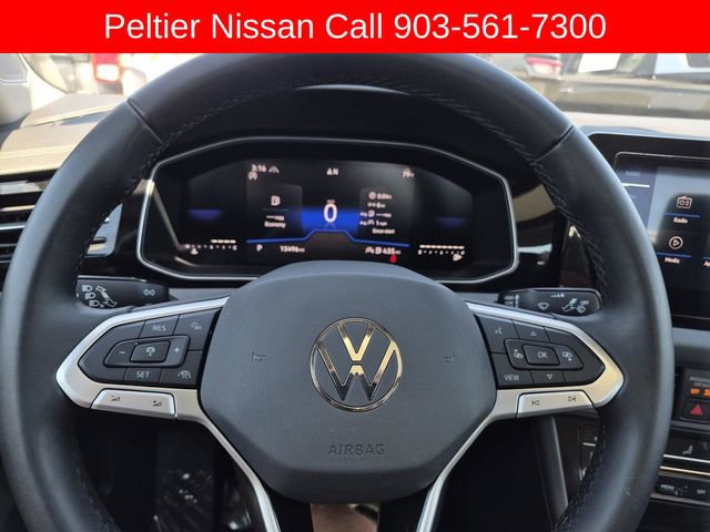 Used 2025 Volkswagen Jetta SE image 27