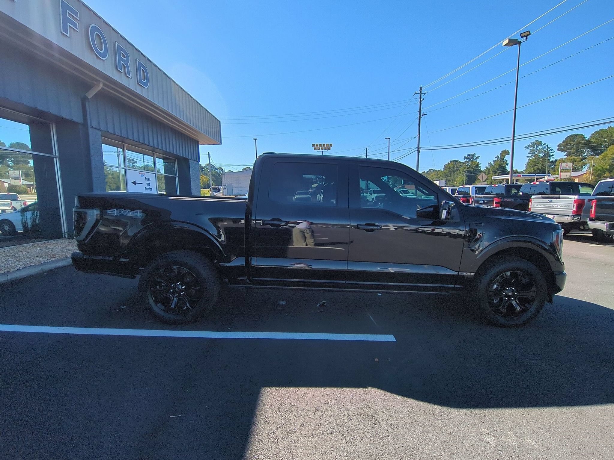 Certified 2023 Ford F150 Lariat w/ Equipment Group 502A High AWD/4WD image 4