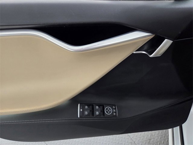 Used 2017 Tesla Model S 60D image 18