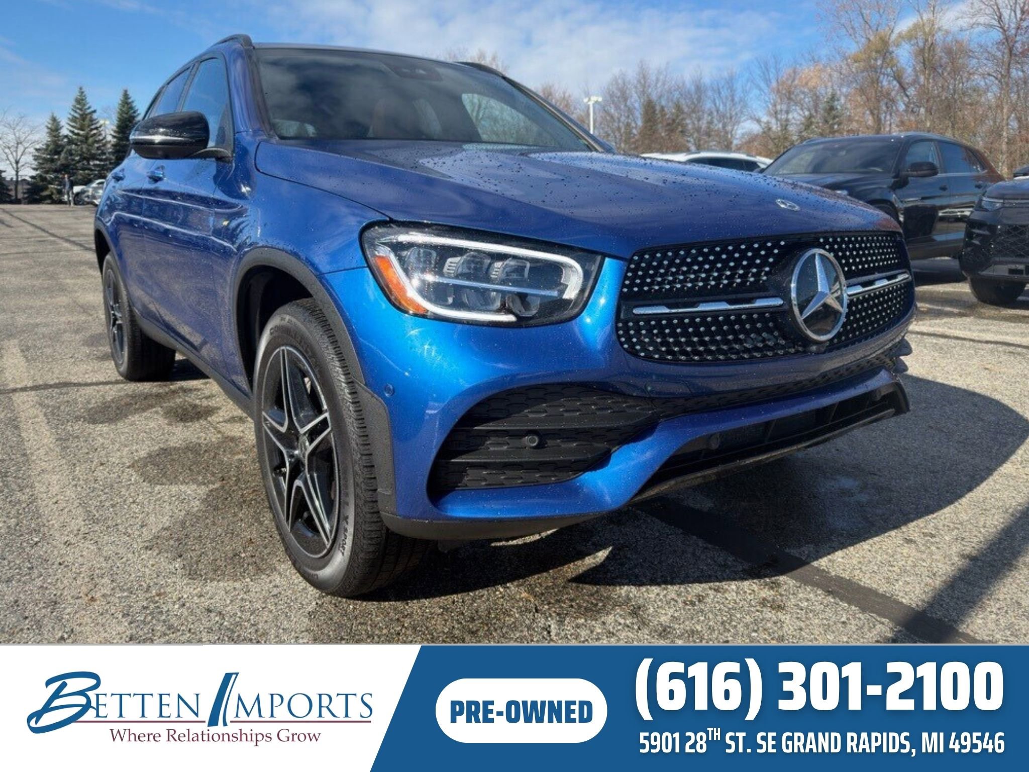 Used 2022 Mercedes-Benz GLC 300 4MATIC image 1