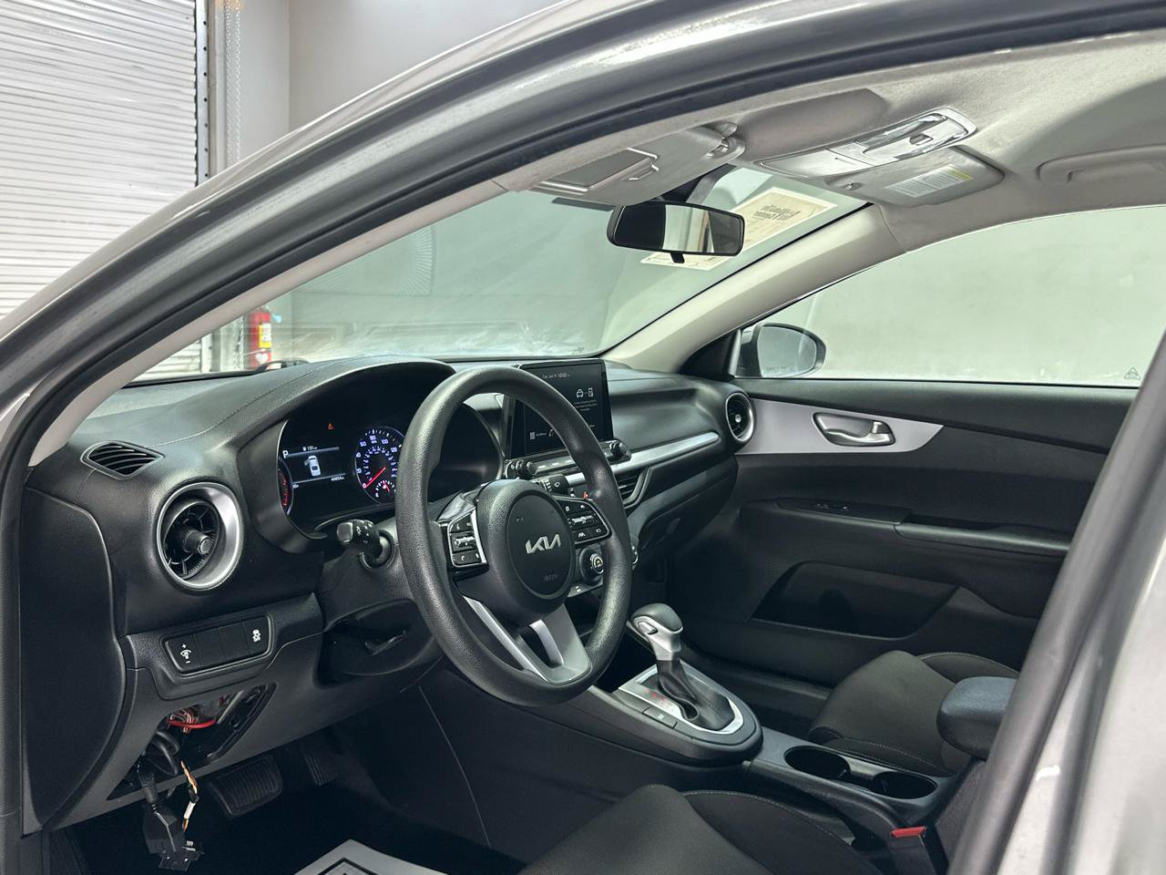 Used 2022 Kia Forte LXS FWD image 16
