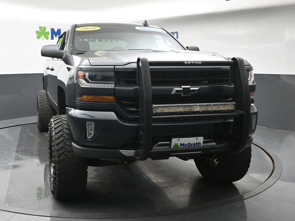 Used 2018 Chevrolet Silverado 1500 LT w/ All Star Edition AWD/4WD image 4
