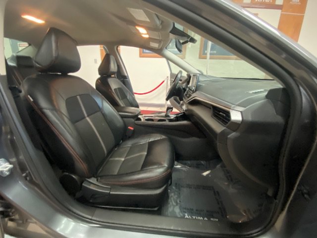 Used 2023 Nissan Altima 2.5 SR FWD image 15